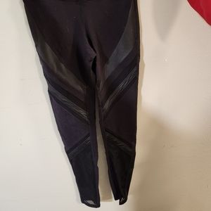 Alo small leggings